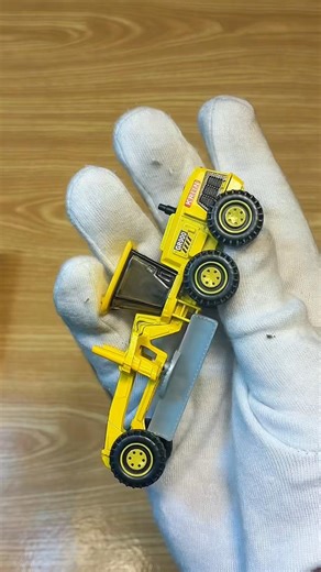 Mini Metal Truck Unboxing & First Look