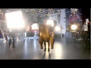 Walkers Crisps Clash of the Comics TV ad for Red Nose Day