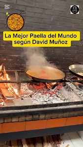La Mejor Paella Del Mundo Según David Muñoz. Hoy visitamos Casa Carmela en Valencia, un restaurante histórico frente a la playa de la Malvarrosa, famoso por su auténtica paella valenciana cocinada a leña 🍚🔥. Un lugar donde tradición, calidad y sabor se unen para ofrecer una experiencia gastronómica única en la ciudad. #CasaCarmela #Valencia #parati #fouryou #PaellaValenciana #PaellaALeña #RestaurantesValencia #GastronomiaValenciana #Foodie #ExperienciasUnicas #TurismoGastronomico #España# | Ko
