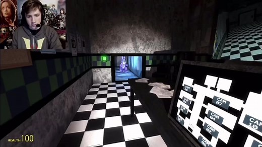 Exploring the NEW SCARY PIZZERIA in Gmod Five Nights At Freddy’s 2 Map