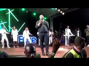 Pasteur Moise Mbiye live concert a l'Angola