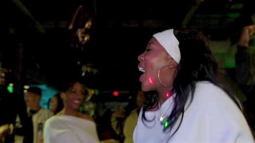 📍 Jacksonville, FL • Eric Bellinger • November 15th 🎤 RnB Mostly LIVE: Featuring Grammy-Winning Artist— 🌟 Eric Bellinger 🌟 ✨ Jacksonville's #1 RnB (Mostly) Experience 🎙️ Goes LIVE with an ALL NEW Concert Series ✨ 📅 Saturday | November 15, 2025 📅 🚪⏰ Doors at 8pm | Show at 9pm ⏰🚪 🎟️ Tickets | http://rnbmostlylive.eventbrite.com 🎟️ 🌟Book Your VIP Experience - TEXT 📲 ‘Mostly LIVE’ @ (904) 352-9199 🌟 RnB Mostly LIVE❗️ presents Eric Bellinger in 📌Jacksonville, FL — the Grammy-Winning so