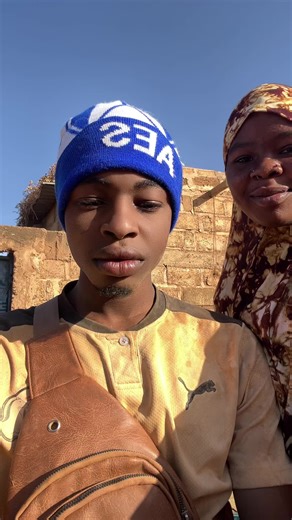 La petite fille et la japonaise : amitié et joie