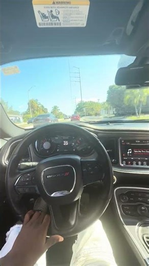 My HEMI was TALKING today 😈🔥 The whole bridge heard me… V8 music only.