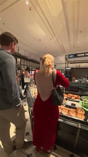 quick walk in #harrodslondon food hall