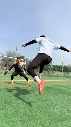 더투탑 / THE 2TOP on Instagram: "5️⃣FINISH SKILLS! Which style do you like? - Football Every Day. - Thank you for watching the video "