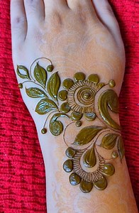 57K views · 402 reactions | Mehndi for beginners | Easy mehndi design | Simple mehndi design #mehndiforbeginners #simplemehndi #easymehndi #simplehenna #easyhenna #hennaart #mehndiart #hennadesign #mehndidesign #hennavideo #mehndivideos #hennaartist #mehndiartist #bloomingideas | Blooming ideas | Facebook