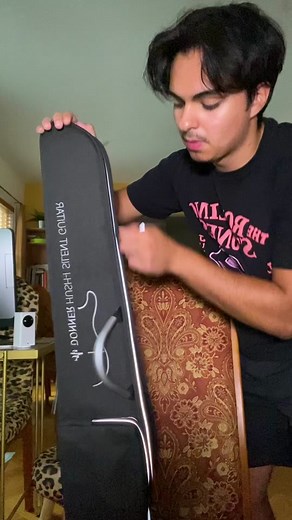 Donner Hush I Travel Guitar Review