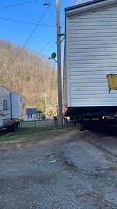 This is on the edge | Combs mobile home mover’s