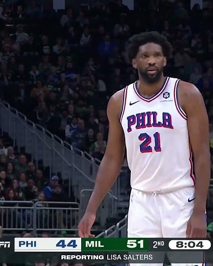 Lisa Salters reports on Joel Embiid's knee concerns
