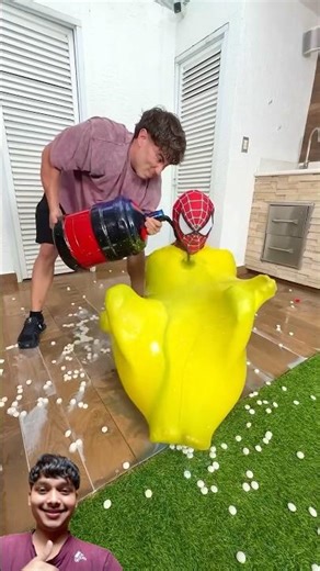 Spider-Man Inside a Giant Balloon ☠️ #usa