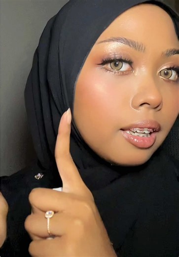 Tak sangka SACELADY FLAWLESS FACE POWDER sepower ni! @sacelady_my #sacelady #saceladylooks #saceladycompactpowder #compactpowder #bedakviral #guardian##PerfectlyBlurred#