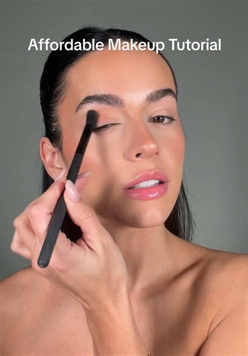 What’s your must have drugstore/affordable makeup product I need to try?😍 #makeup #makeuptutorial #makeuptiktok #affordablemakeup #drugstoremakeup #drugstoremakeupmusthaves #makeuptips #makeuptok