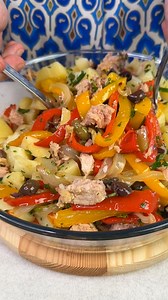 4.2M views · 44K reactions | I peperoni in agrodolce incontrano le patate in un'insalata dai sapori esplosivi! | Piovono Ricette | Facebook