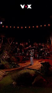 Ob kraftvoll, verletzlich oder mitreißend, die Band ClockClock bringt mit ihren Songs alle Seiten des Lebens auf die Bühne. Am Dienstag stehen ihre Lieder im Mittelpunkt. Gänsehaut garantiert! 🙌 #SingmeinenSong #sms #ClockClock #Tauschkonzert #Vox | Sing meinen Song - Das Tauschkonzert