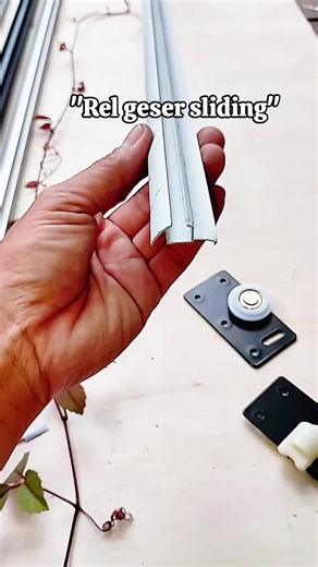 Innovative Sliding Door Design Ideas for Minimalist Spaces