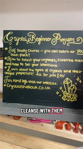 2.1K views · 54 reactions | Did you know the direction of your crystal point faces, can amplify or release energy?  Whether your manifesting or meditating or creating a crystal grid- the point matters ⭐️ #crystalhealing #crystalpoints #energywork #crystalgrids | Crystal Studio Uk | Facebook