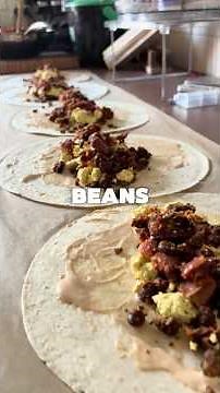 Meal Prepping 20 High-Protein Vegan Breakfast Burritos 🌯💪 #veganrecipes #veganmealprep