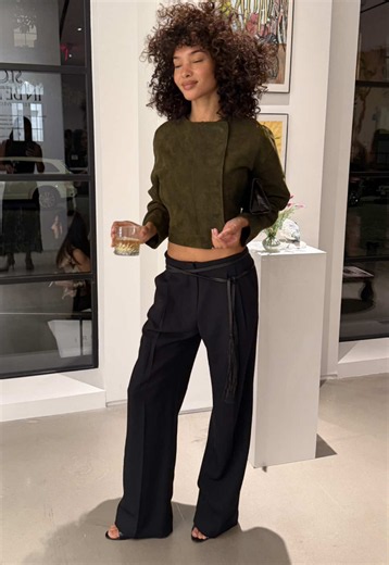 Which Pant Do You Like More? Moda Operandi vs SLOAN