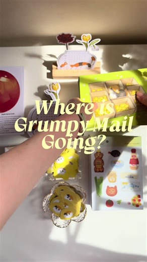 Grumpy mail is traveling to 13 different countries this month!!🤯 We have different time zones, different languages, but somehow we’re all connected through art and letters. It still feels kind of surreal that something as simple as an envelope can bring people together from all over the world! If you’ve ever wanted a penpal or to receive a surprise in your mailbox every month, maybe this is your sign to join us 💓 Sign ups close today, so make sure to secure your slot through the link in my bio