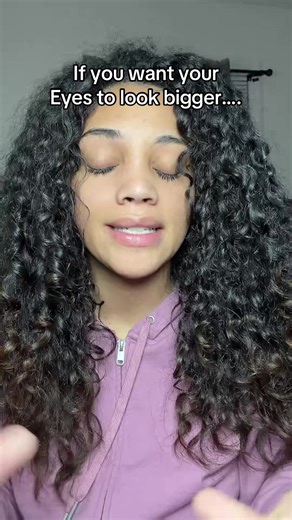 Achieve Bigger Eyes Instantly with Eye Brightener