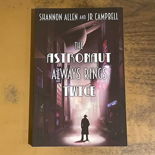 Neil Gaiman Collection and more: here we have 6 Neil Gaiman books and more.