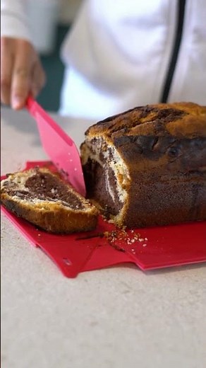 Remove Cake from Baking Tray SOLUTION with Coox | QVCUK