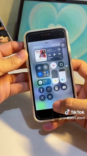 iPhone SE Unboxing and Refreshment Guide