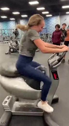 SLEEPYTHEHUN (@sleepythehun)’s videos with original sound - SLEEPYTHEHUN