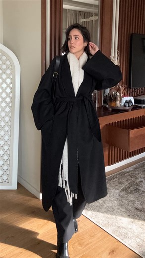 R A W A A • B E A U T Y on Instagram: "#GRWM Une note sur 10 ?! 🫣 Manteau @by_rawaabeauty Www.rawaabeauty.com Chemise/ pantalon/ bottines : zara #ootd #modestfashion #modest #by_rb"