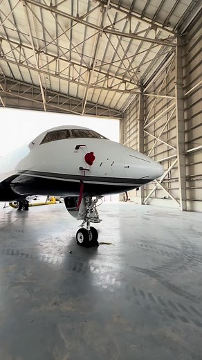 Bombardier Global 5000: Private Jet Experience