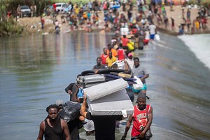 Haitian migrants seeking asylum wait to cross the Rio Grande from Mexico and face deportation by U.S. Border Patrol after crossing into Del Rio, Texas. https://bit.ly/3tXKMz2 | USA TODAY Video