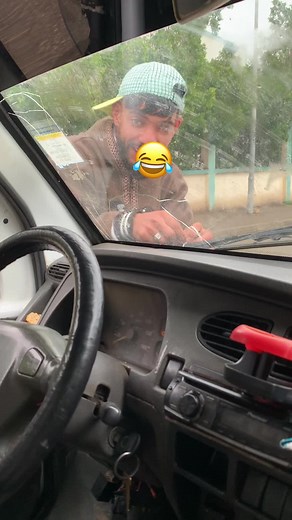 Vidéos de Hakim Solitaire (@hakimsolitaire16) avec son original - ❤️