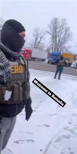 Somali people are built different 😂 Man told a federal agent “welcome to Somalia” — and even the agent laughed 💀 Only Somalis got the confidence to say “welcome to Somalia” to a federal agent 😂 in his own country🇺🇸 That’s fearless energy, It’s call the Somali energy, Yeah… don’t mess with Somalis. | Shaakir Khaan