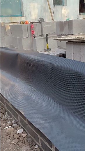 Installing the damp prove course 👌 #150mmcavity #wallcavity #brickie #bricklaying #building #bricks