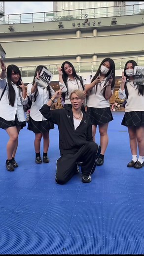 名古屋でこのジャージ見かけたら一緒に踊ろう！ #coolx#クルエク#play#1000x #1000xチャレンジ＃愛知県#名古屋#栄#オアシス21 @萩凌介【Cool-X】 @前田純基（Cool-X） @馬場 涼真 @濱中元嗣【Cool-X】 @あぜっち(Cool-X)