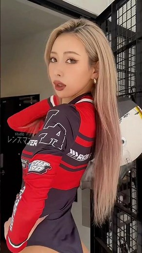 Harachan - Biker-Gal Look for a Shoot 😎🏍️ #cyberjapan #ギャル