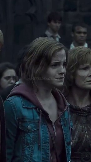 Sorry but why was Luna like:🧍🏼‍♀️ #harrypotter #death #edit | harry potter