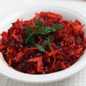 Fast Carrot and Beetroot Salad