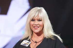 Sam Fox: 'Bear almost 'blinded me'