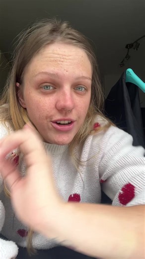 Sophie (@sophie_louise_1999)’s videos with Summer party (20 seconds) - TimTaj