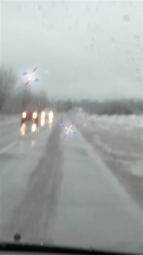 vesnabarbucic (@vesnabarbucic)’s videos with Prin Strainatate n-Ai Sora Nici Frate - Simi Deac