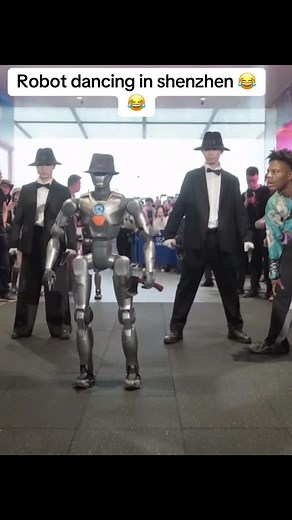 Robot Dancing in Shenzhen: A Hilarious Showcase