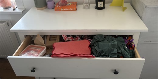 The core 4 declutter method, a four step process that cleared my junk drawer in just 30 minutes
