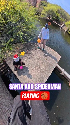 Santa & Spiderman Playing 🏀🎈#parkour#spiderman#water#jump#support#viral#jodhpur#india #pov#funny