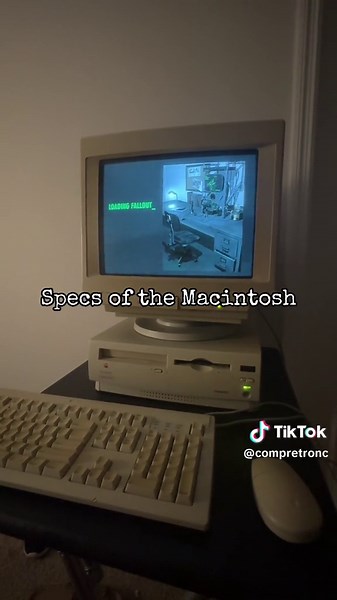 Vintage Tech Showcase: Macintosh Performa 6360