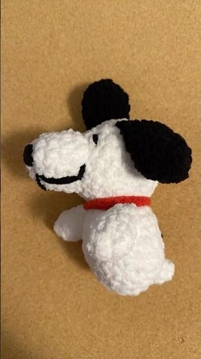 Crocheting a super plush Snoopy! 🧶🐶✨