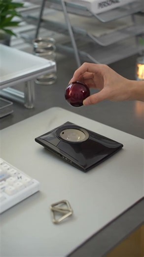 A mouse that doesn't need to move? Controlled only by a ball? #DigitalTechnology #Mouse #Peripherals