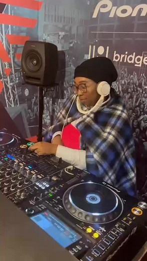 Best Female DJ in South Africa for Sunday Soul Sessions