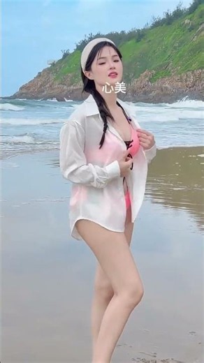 Beach Walk Vibes 🌊💕 | Summer Beach Day & Ocean Views #Shorts